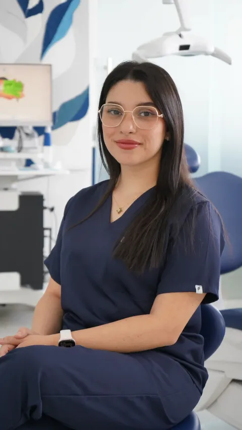 Le Dr Mounia Marsou au cabinet Healthica