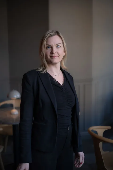 Porträtt av vd:n i mörk kavaj