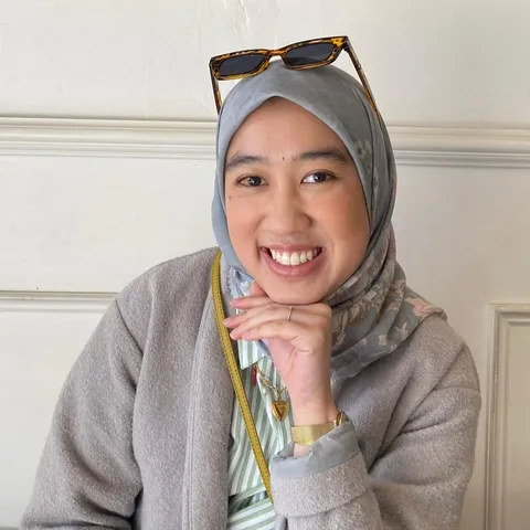 Amira
