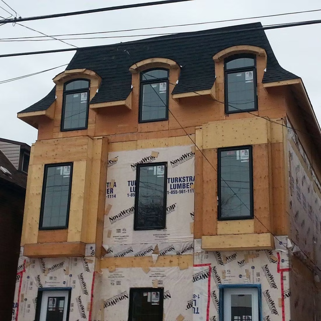 New home roofing construction with premium shingles installed by Bosani Roofing in Hamilton