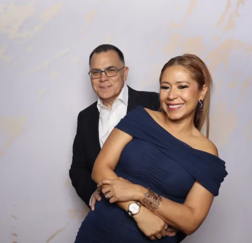 Elegant couple portrait at a Photo-N-Go event