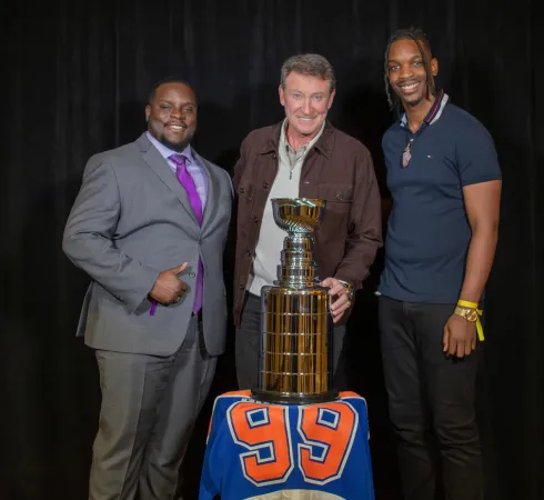 mr.FourAM with Wayne Gretzky
