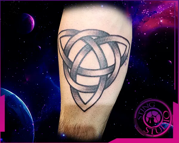 Celtic triquetra blackwork tattoo – Sting Studio Ottawa