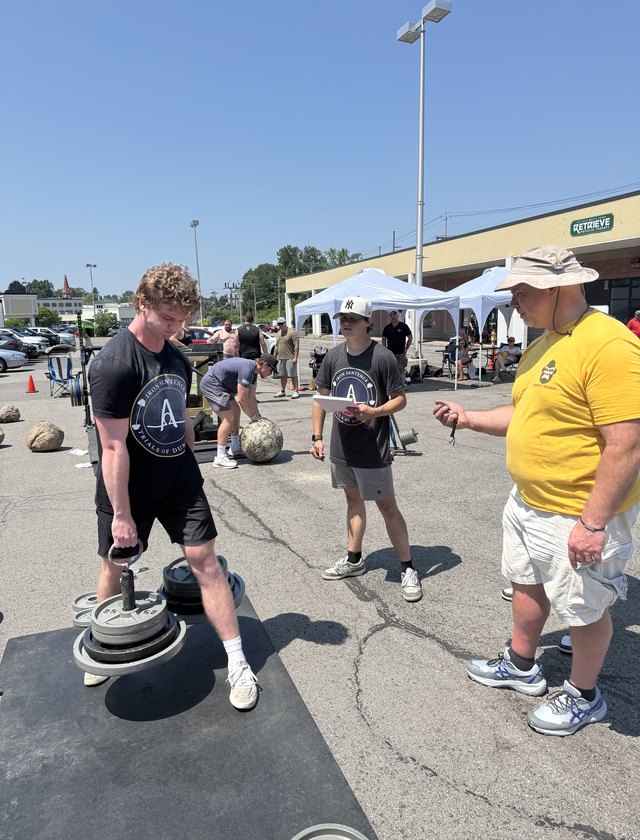 Athletes on the sleds at a competition