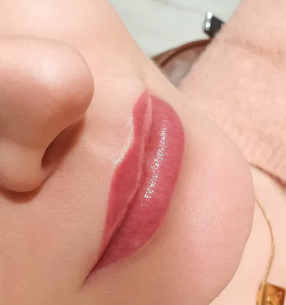 Lip blush result in side profile