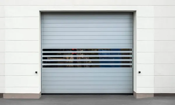 EFA-STR® N Flex — Puerta rápida en espiral de bajo dintel con cortina flexible