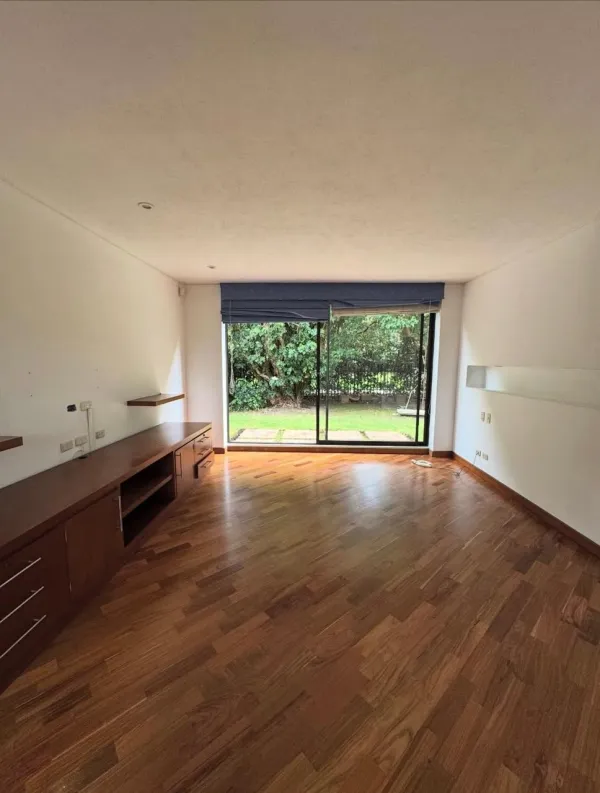 ESPECTACULAR CASA EN VENTA EN SAN SIMON – Imagen 5