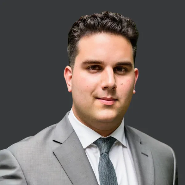 Zack DeCaro headshot