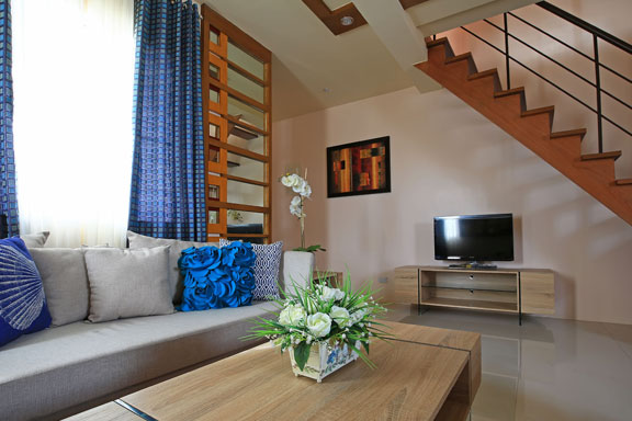 COURTYARDS STEFANIA AT GOLDEN HORIZON – Image 2