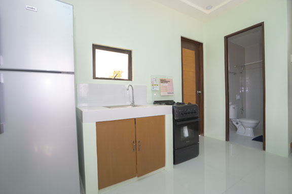 MANORS LOUISA 3BR SINGLE ATTACHED HOME WITH BALCONY IN GOLDEN HORIZON – Image 4