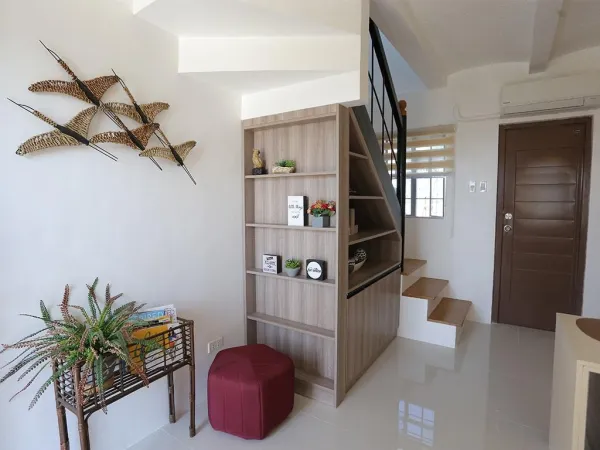 MAPLETREE RESIDENCES DUPLEX WITH GARAGE 50 SQ.M – Image 6