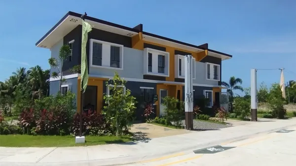 LIORA HOMES AMORA 2BR TOWNHOUSE IN CAVITE – Image 1