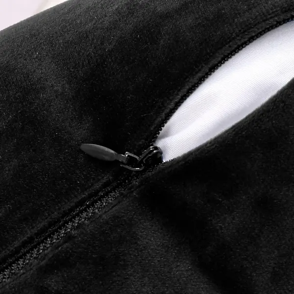 Funda de Cojin  Velvet "Negro" – Image 3