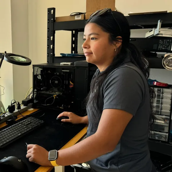 Wendy, Shop Technician at Tech Solution, Gulf Shores AL