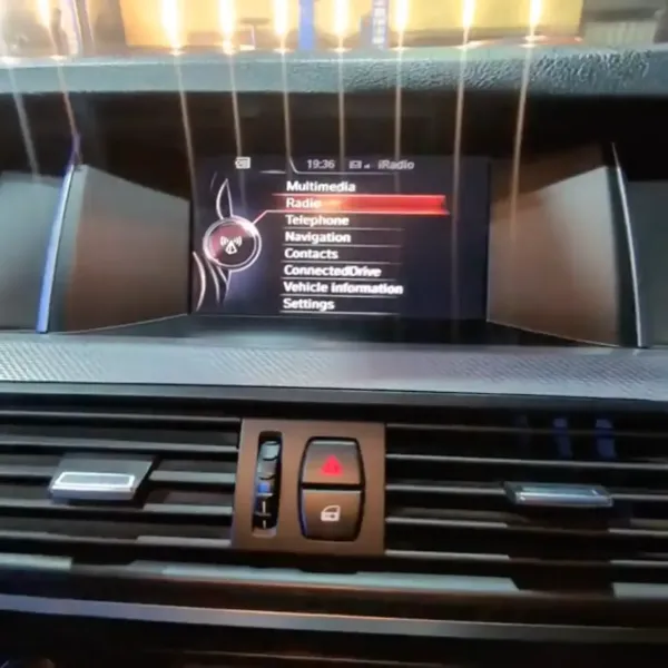 10.25” MMI Screen Upgrade w/ CarPlay – Image 3