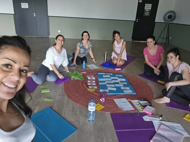 Cercle de femmes en atelier