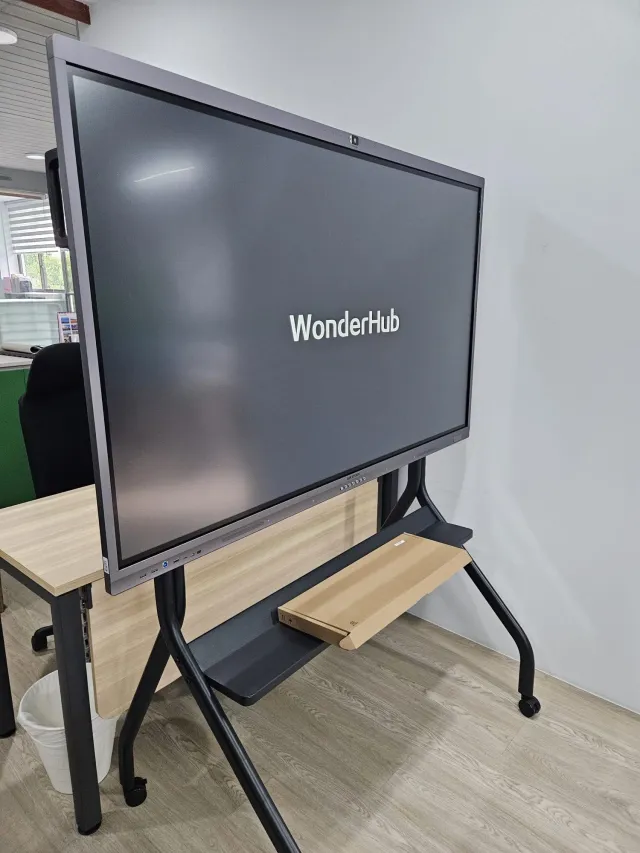 Vue Digital Signage and Interactive Display Success Story 21