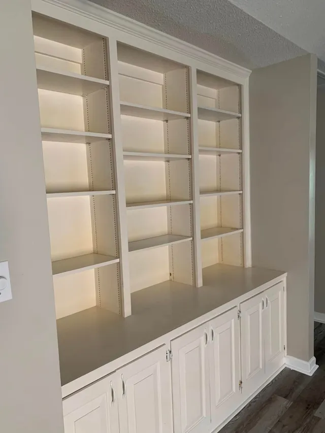 Dusted built-in shelves detailed by Pretty in Pink Cleaning Service near Prattville, AL