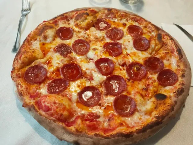 Pizza al salame piccante