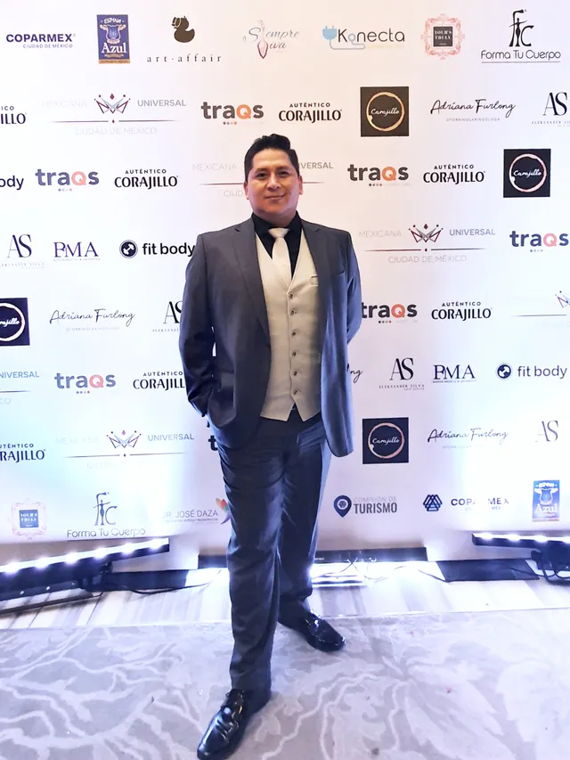 Dr. Iván Daza en evento