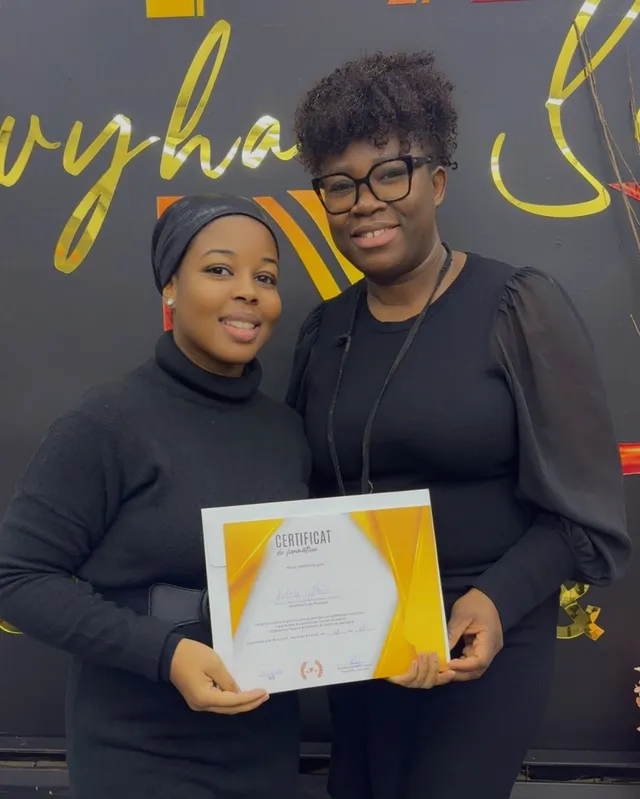Remise d'un certificat de participation et d'encouragement