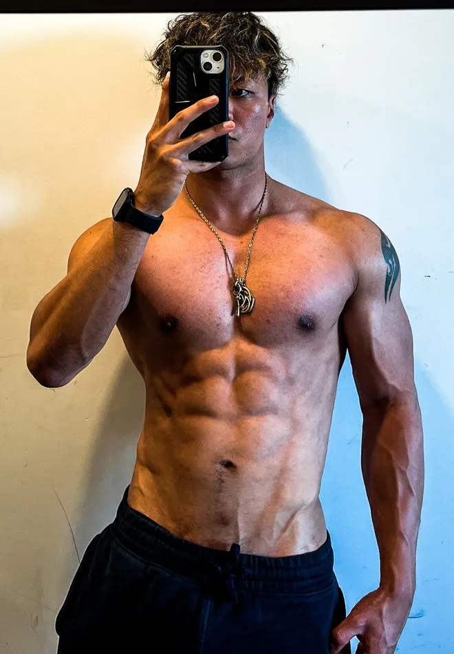 Daniel after, at 165 lb and 8% body fat