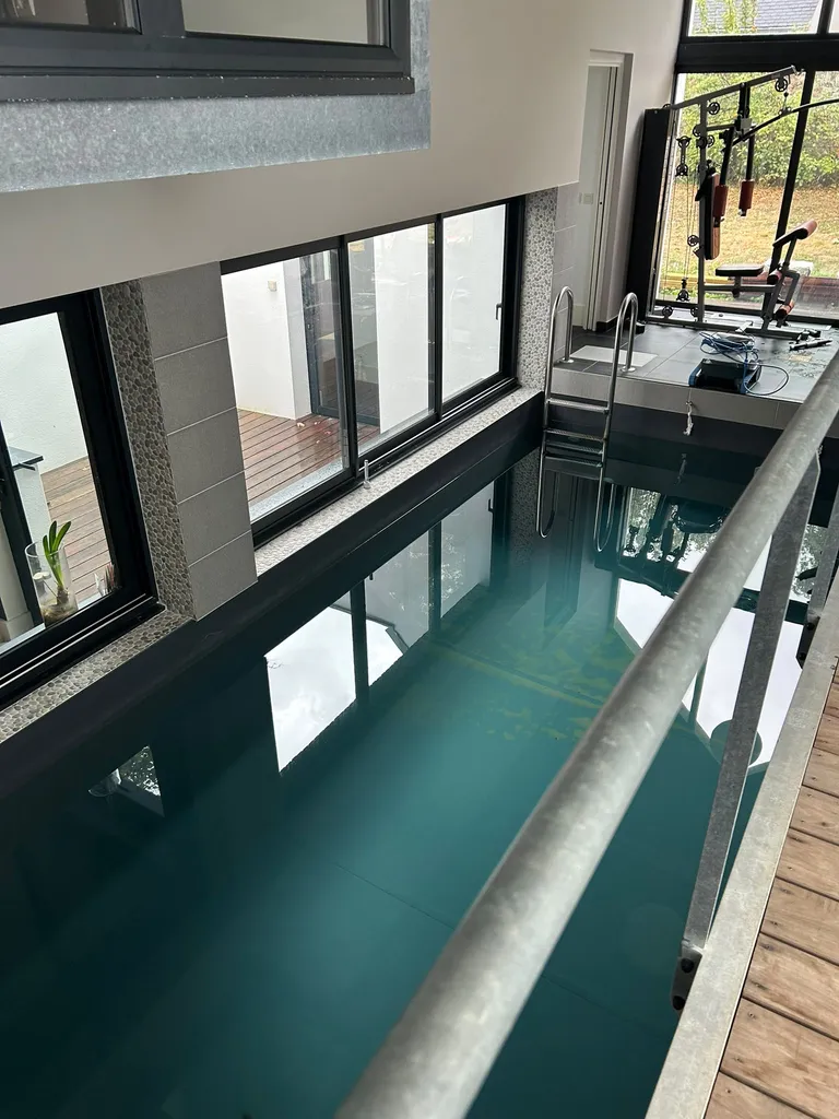 remise en état hébergement touristique piscine intérieure Morbihan