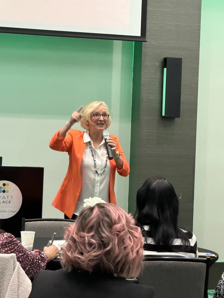 Sabine Kvenberg leading a live workshop