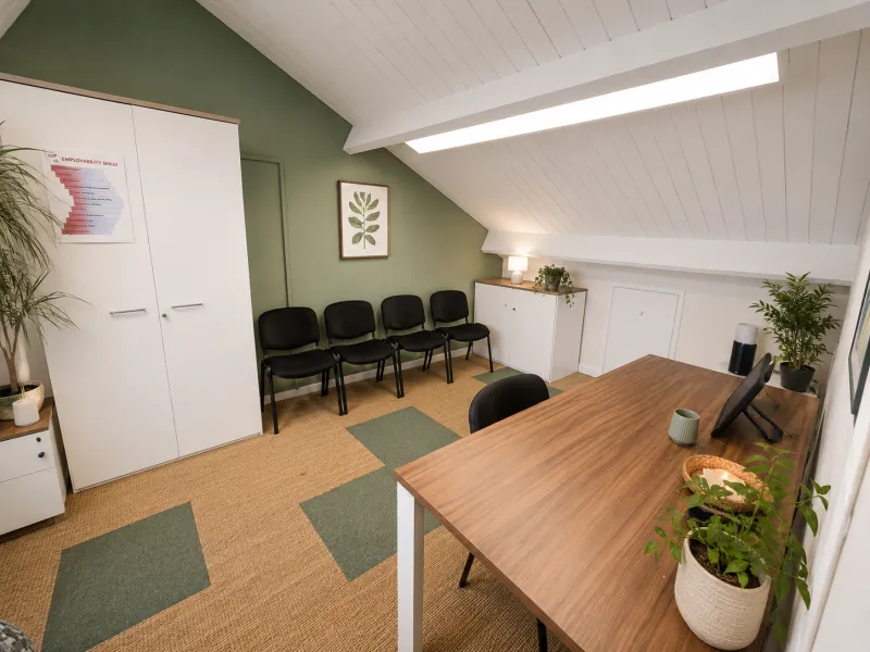5 to 6 person office (No VAT) SF5 Large office - Loft Space