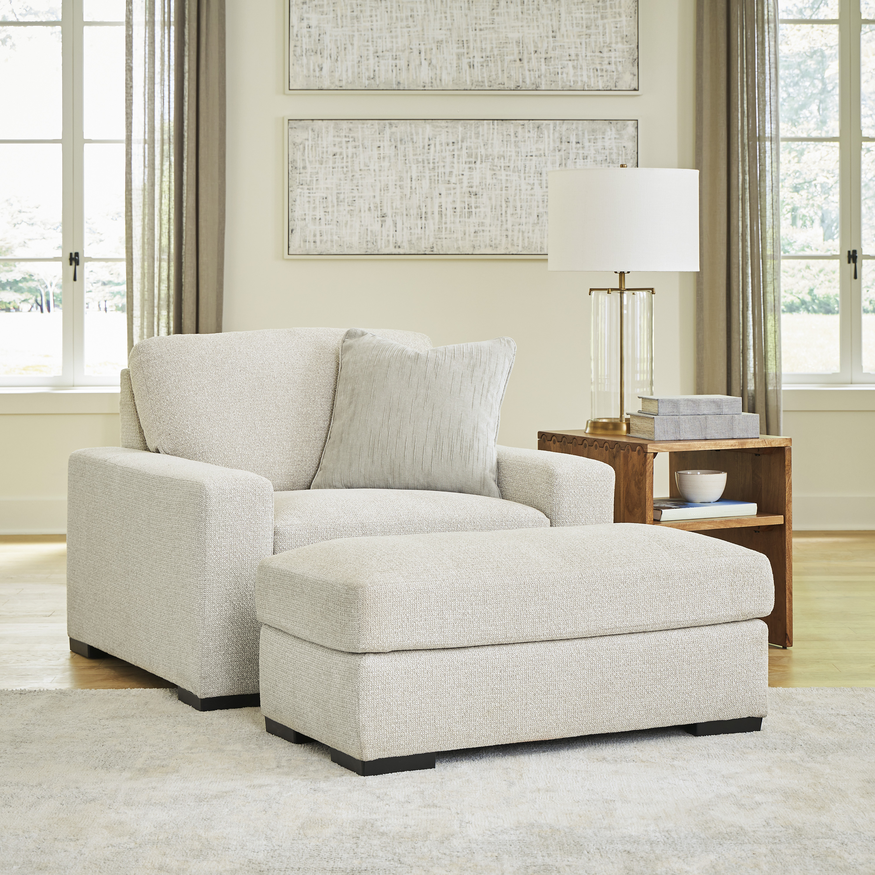 Conlee-Pike Chair and a Half-PC8131023