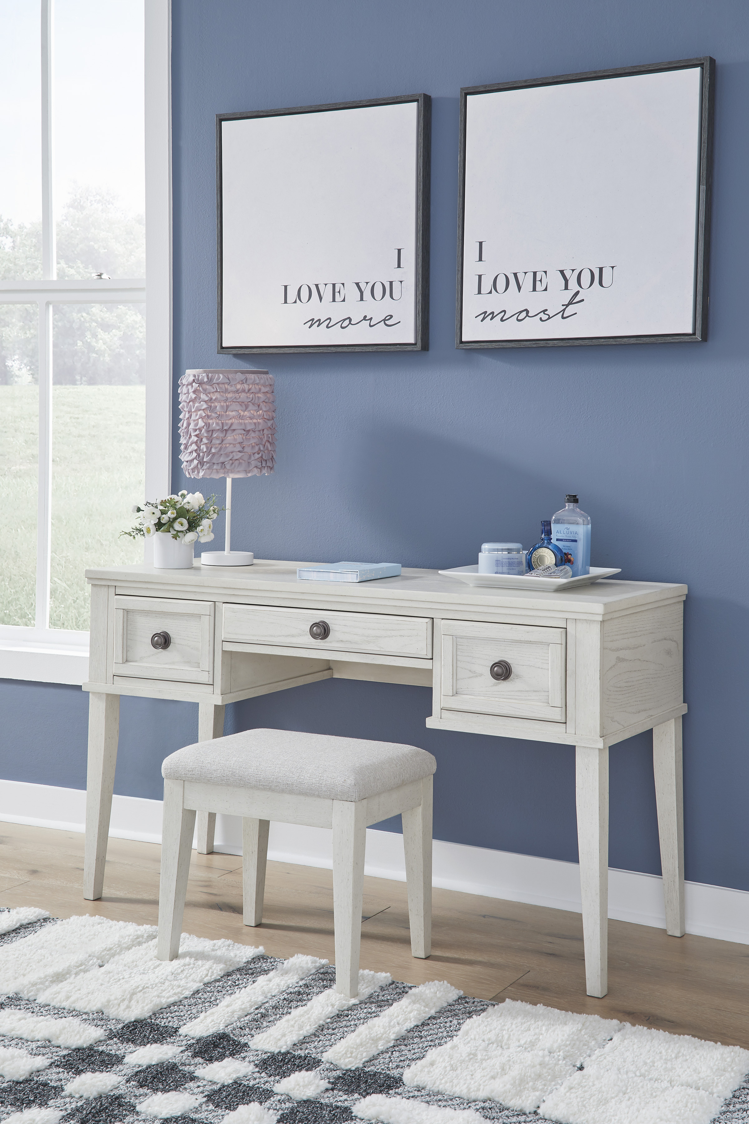 Robbinsdale Vanity/UPH Stool (2/CN)- B742-22