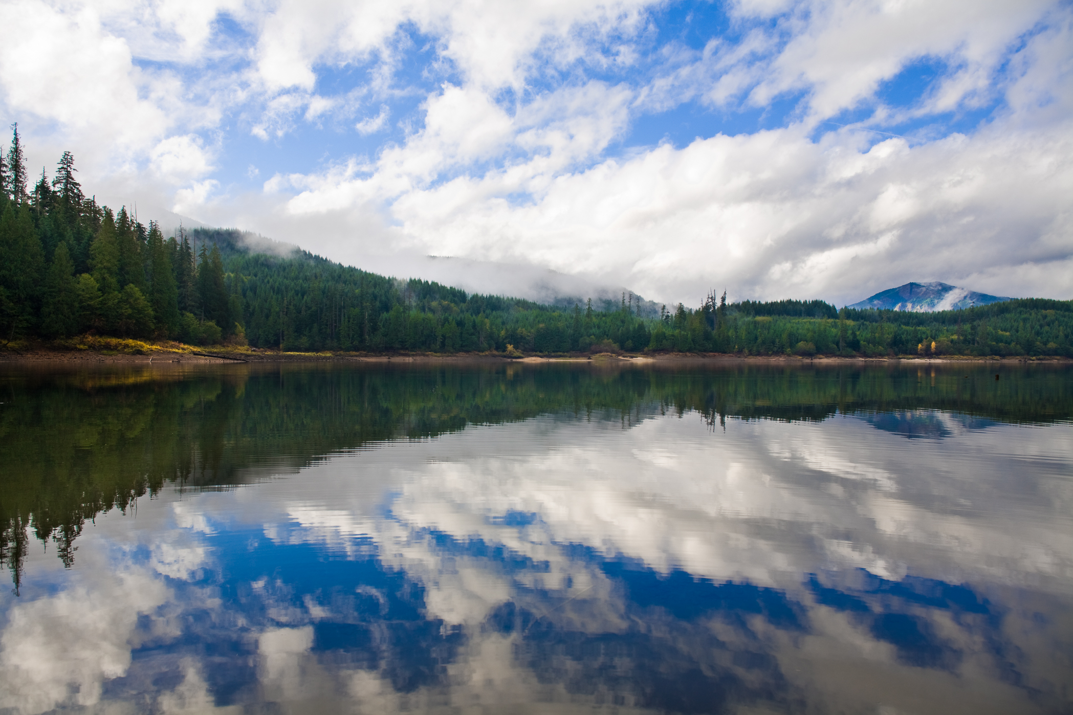 MERRILL LAKE REFLECTIONS – Ariel, Washington