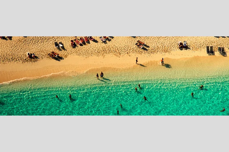 CABBAGE BEACH — Paradise Island, Bahamas