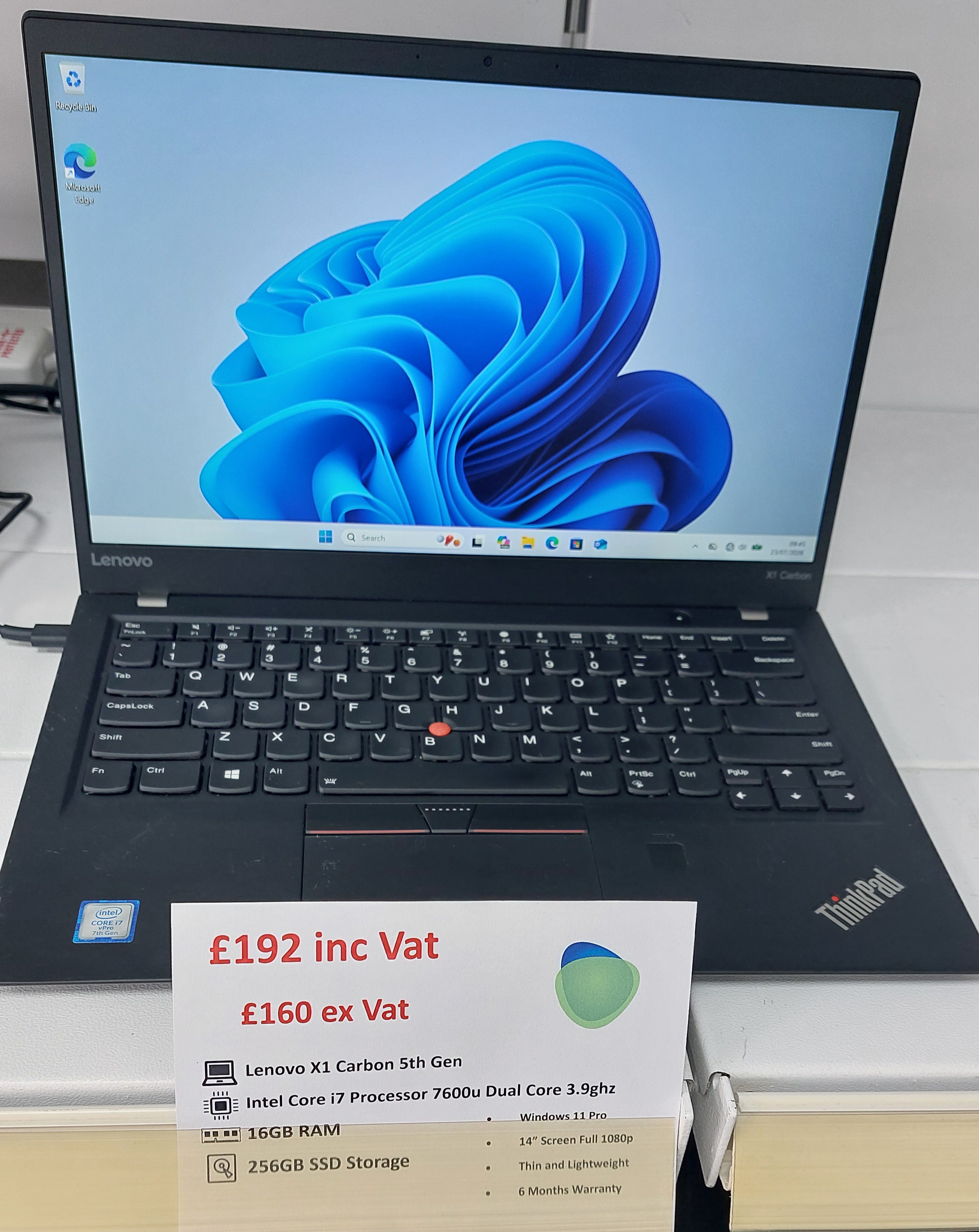 Lenovo X1 Carbon 5th Gen laptop - £192.00