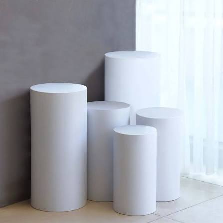 White round cylinders pedestal stand sets