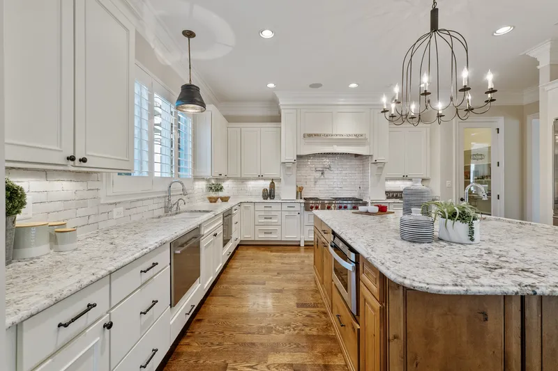 Kitchen with a large island