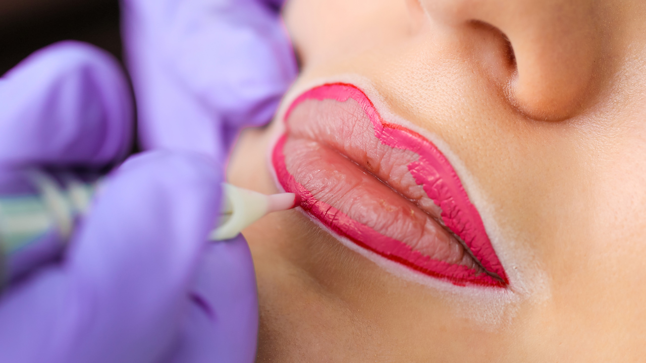Lip Blush & Contour Training 