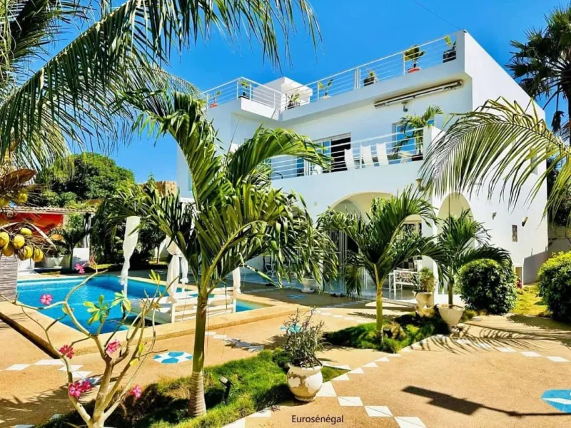 À VENDRE - VILLA DE PRESTIGE - WARANG