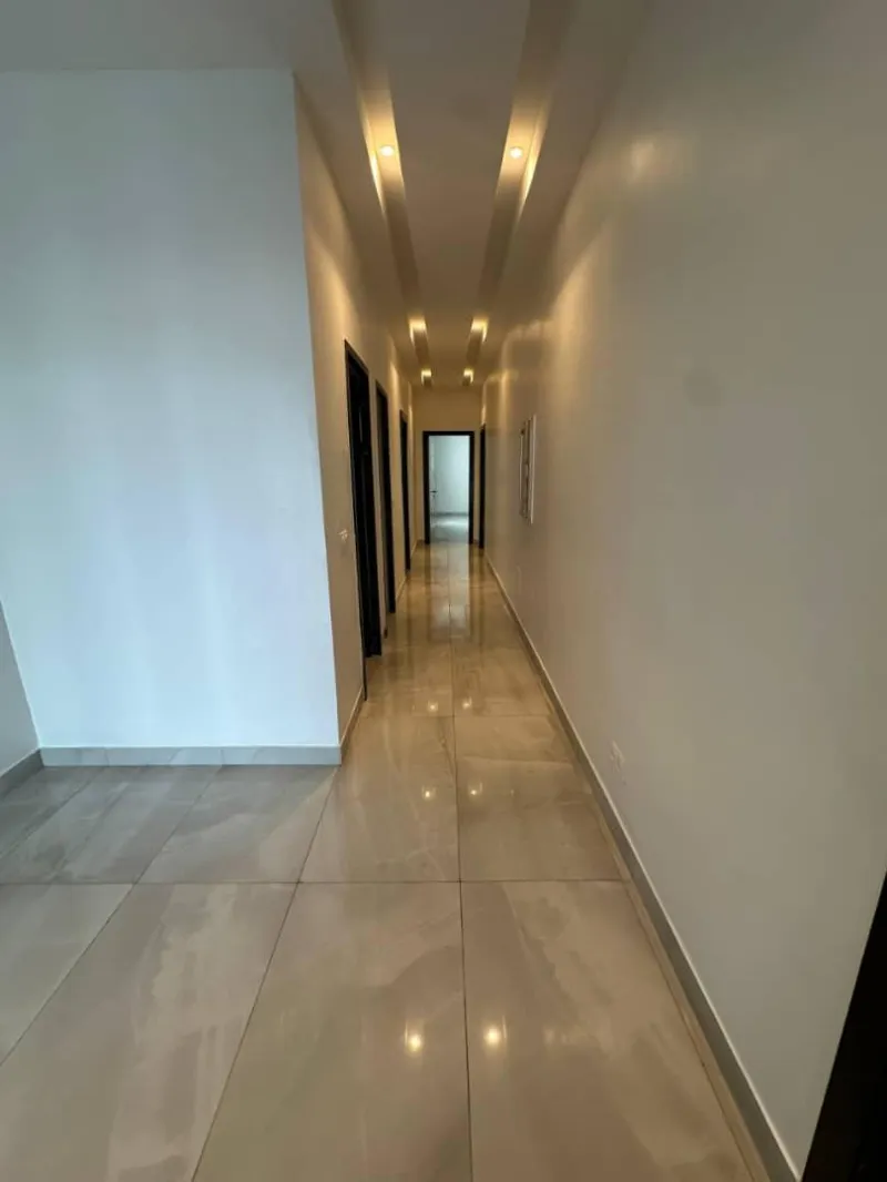 À LOUER - APPARTEMENT F4 VIDE - ALMADIES