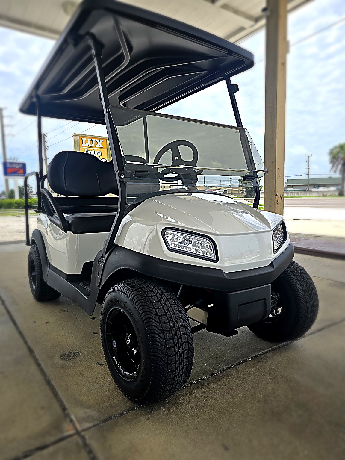 Club Car Tempo / Lithium Golf Cart /  Lux Professionally Refurbished 