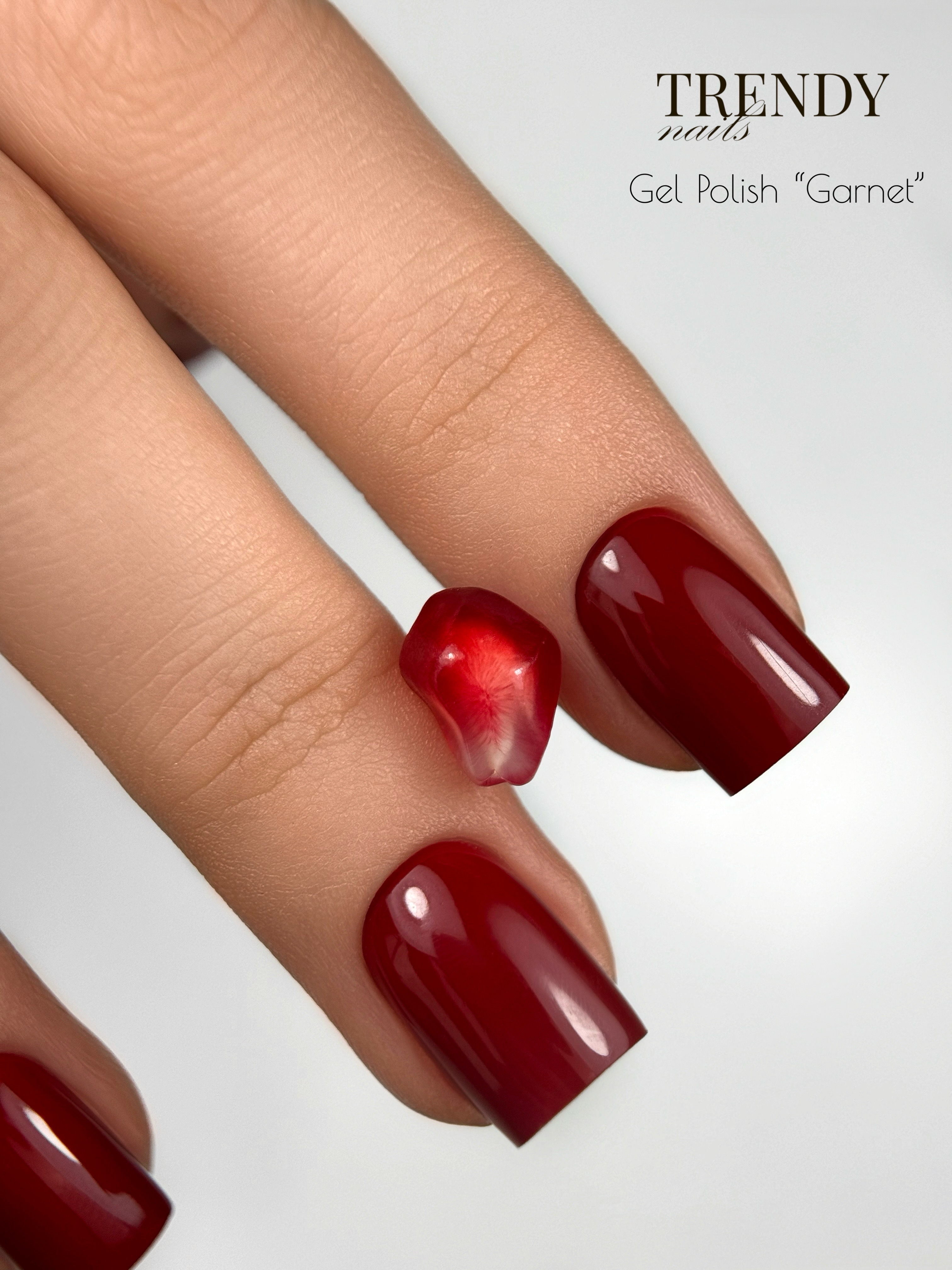 Gel Polish "Garnet"
