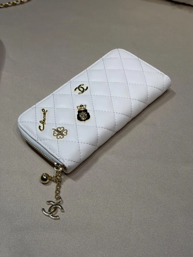 Chanel wallet
