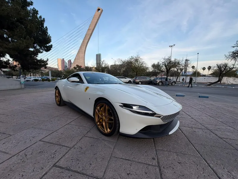 FERRARI ROMA 2024