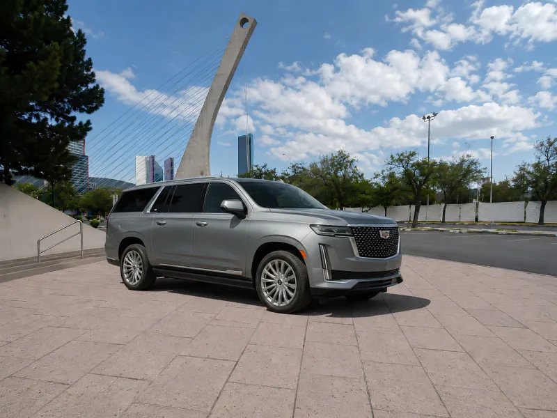 CADILLAC ESCALADE ESV BLINDADA 2023