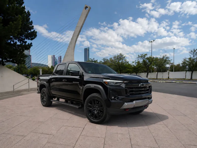 CHEVROLET COLORADO Z71 2025