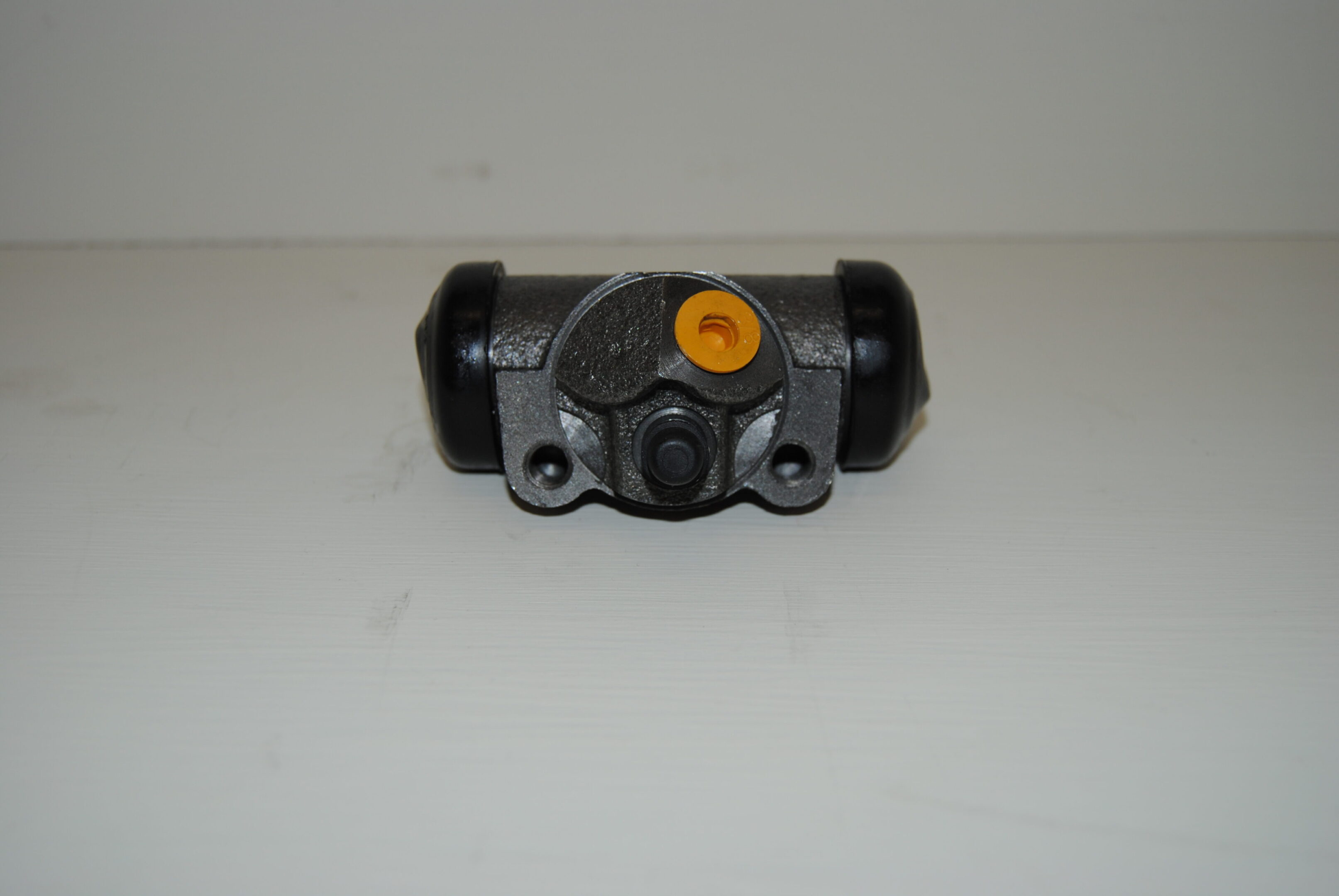 RH Rear Wheel Cylinder