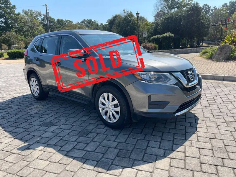 2017 NISSAN ROGUE