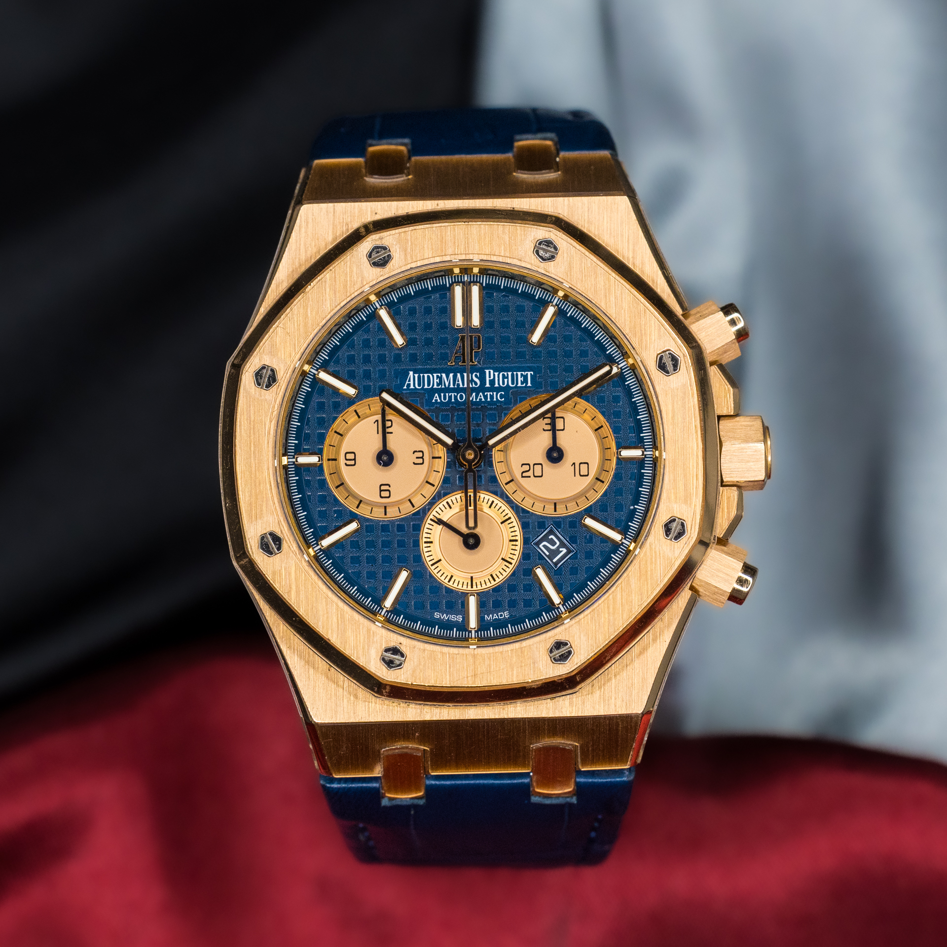 AUDEMARS PIGUET ROYAL OAK CHRONOGRAPH 26331OR BLUE DIAL