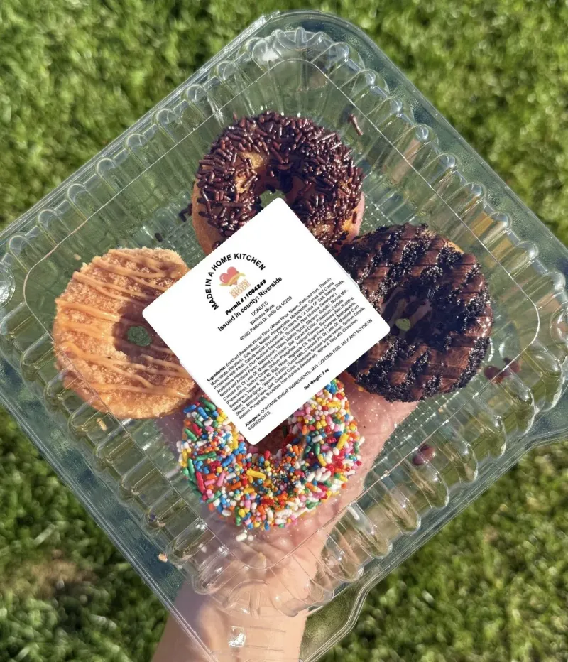 4 Pack Donuts