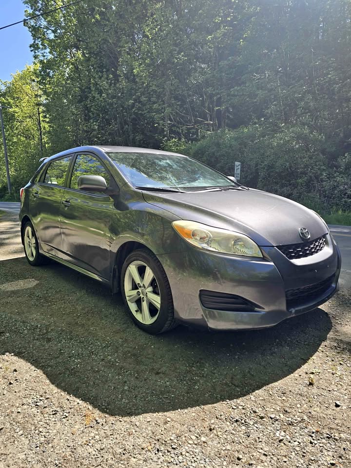 2009 Toyota Matrix | 237K KM